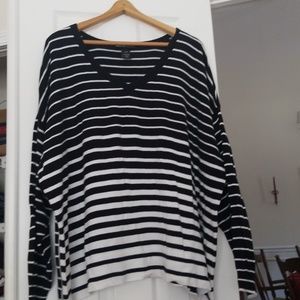 Black & white striped sweater w/ zipper accent